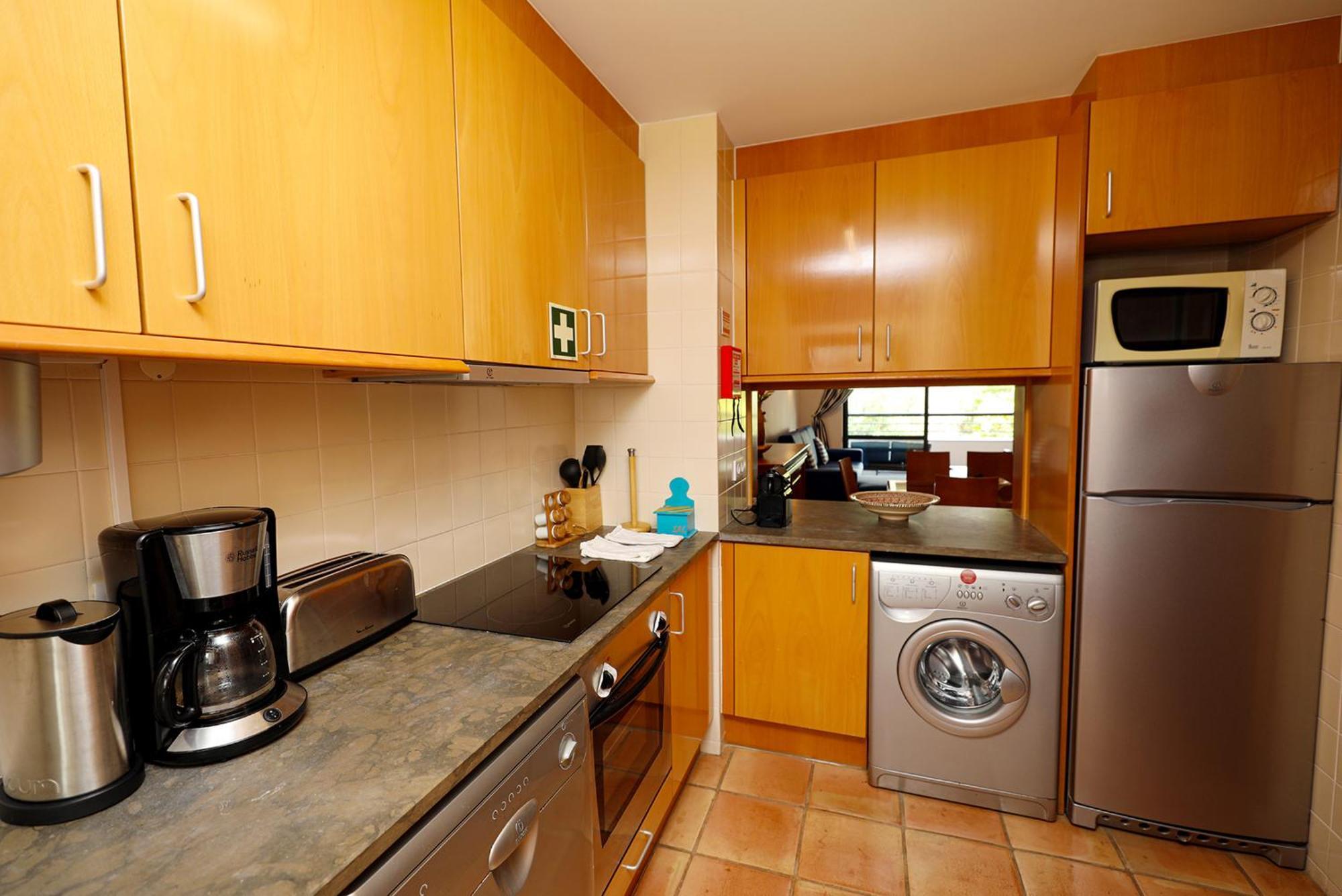 B39 - Marina Hill Apartment *